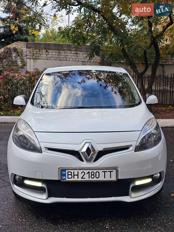 Мінівен Renault Scenic 2012 в Одесі