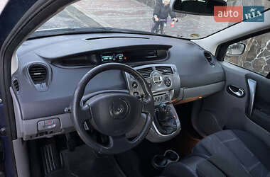 Минивэн Renault Scenic 2005 в  фото 26 Минивэн Renault Scenic 2005 в