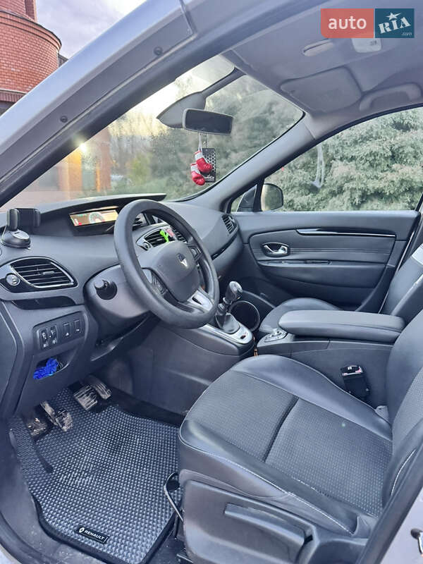 Минивэн Renault Scenic 2011 в Дубно фото 8 Минивэн Renault Scenic 2011 в Дубно