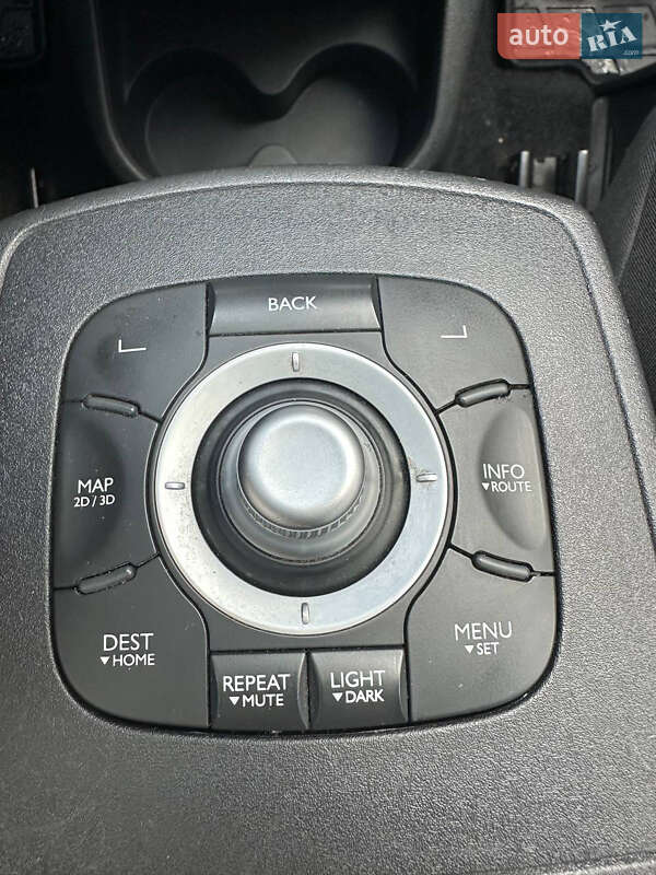 Минивэн Renault Scenic 2011 в Ивано-Франковске