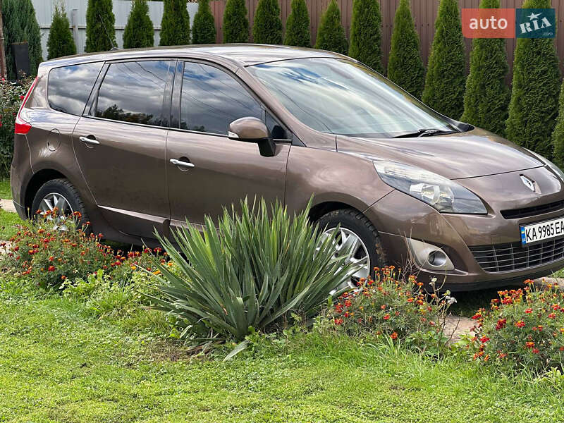 Минивэн Renault Scenic 2011 в Ивано-Франковске