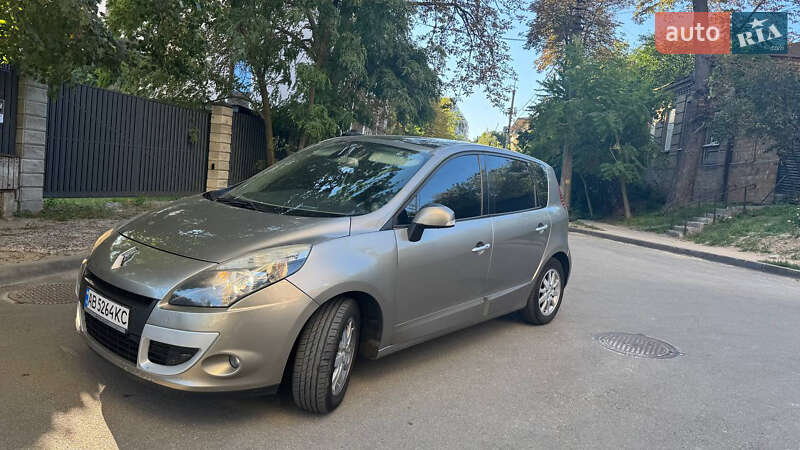 Минивэн Renault Scenic 2010 в Киеве