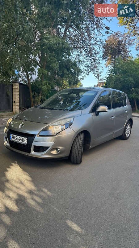 Минивэн Renault Scenic 2010 в Киеве