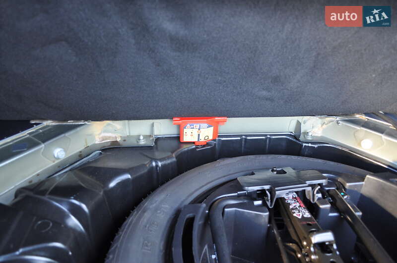 Минивэн Renault Scenic 2004 в Киеве фото 53 Минивэн Renault Scenic 2004 в Киеве