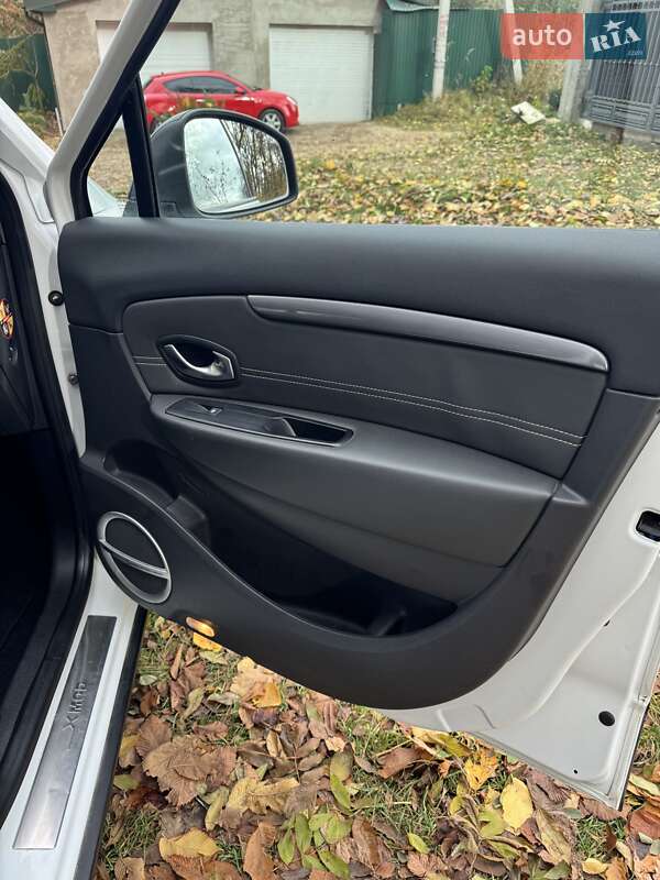 Мінівен Renault Scenic 2013 в Львові