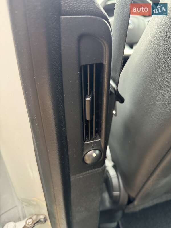 Мінівен Renault Scenic 2013 в Львові