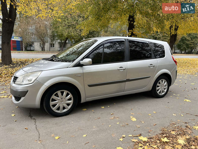 Минивэн Renault Scenic 2007 в Звягеле