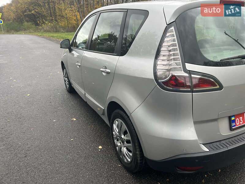 Минивэн Renault Scenic 2012 в Красилове