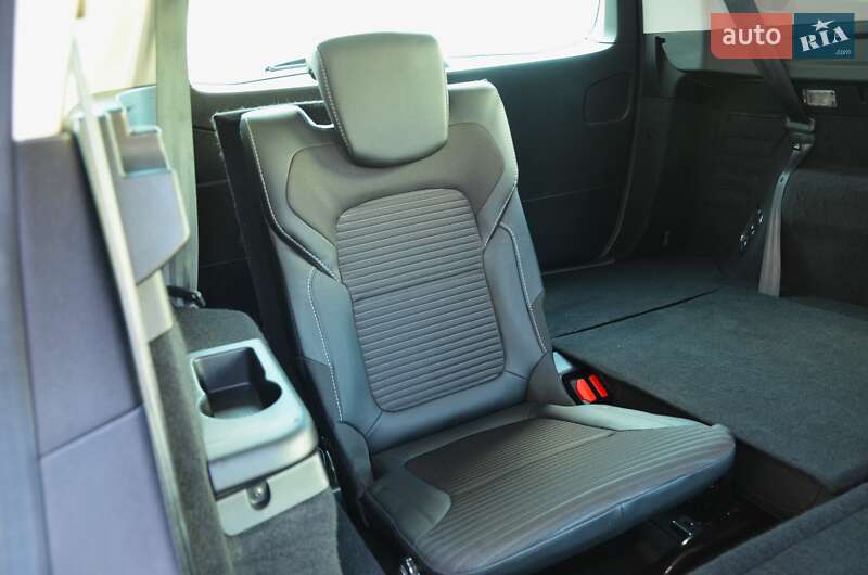 Мінівен Renault Scenic 2019 в Києві фото 55 Мінівен Renault Scenic 2019 в Києві
