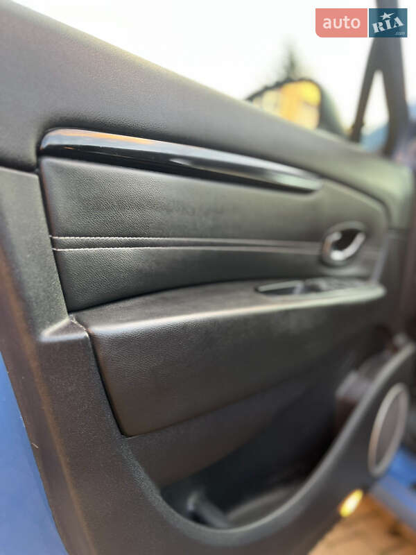 Мінівен Renault Scenic 2012 в Луцьку