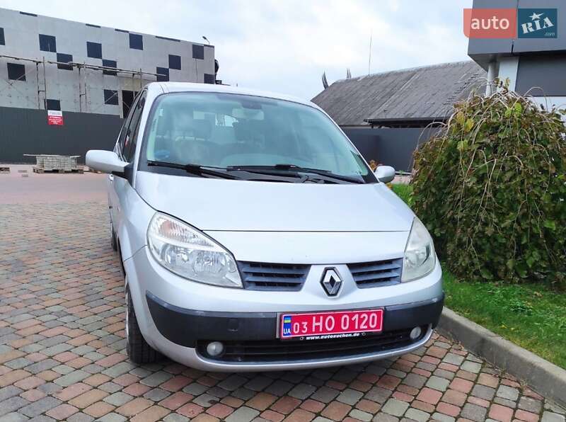 Минивэн Renault Scenic 2005 в Сарнах