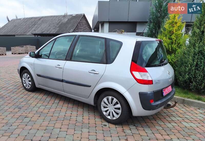 Минивэн Renault Scenic 2005 в Сарнах