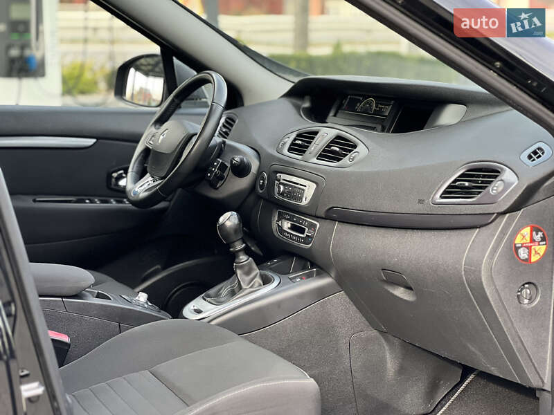 Минивэн Renault Scenic 2015 в Виннице