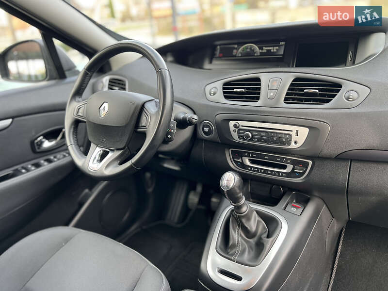 Минивэн Renault Scenic 2015 в Виннице