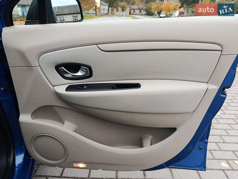 Минивэн Renault Scenic 2010 в Радивилове