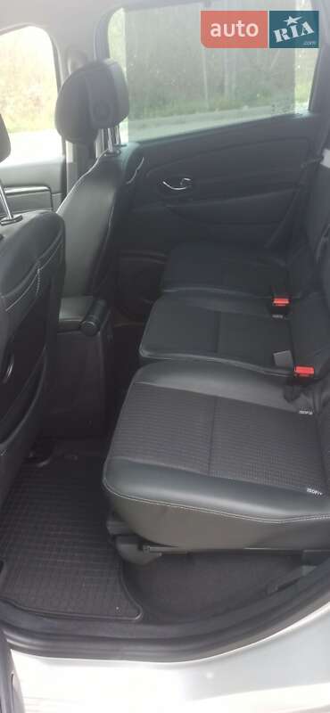 Мінівен Renault Scenic 2014 в Дубні