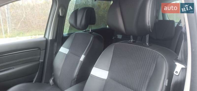 Мінівен Renault Scenic 2014 в Дубні