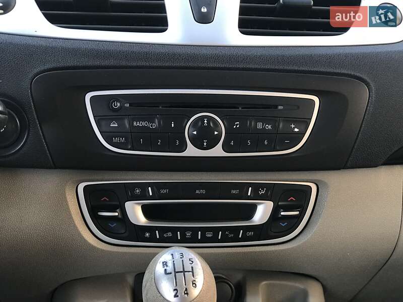 Минивэн Renault Scenic 2010 в Хмельницком