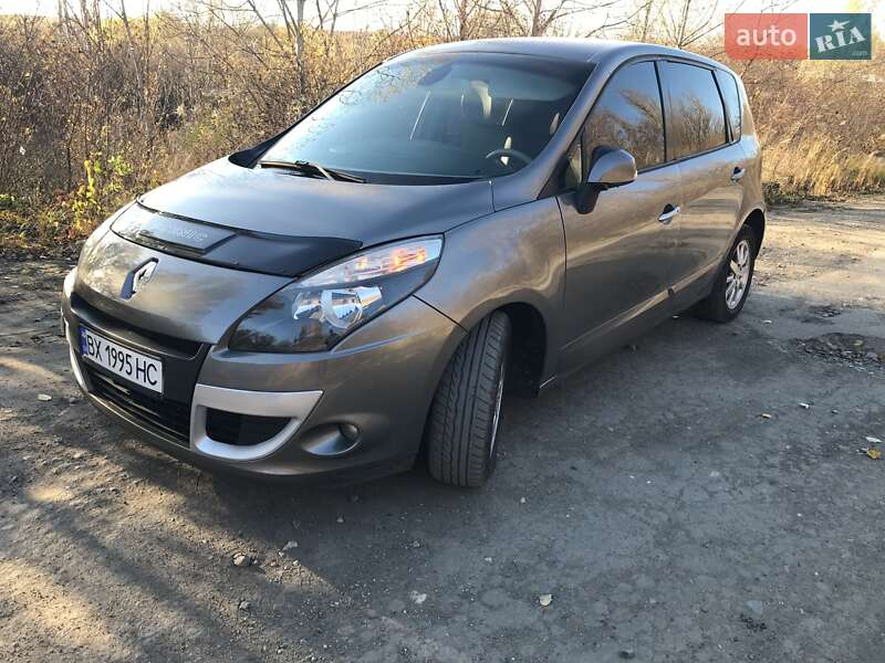 Минивэн Renault Scenic 2010 в Хмельницком