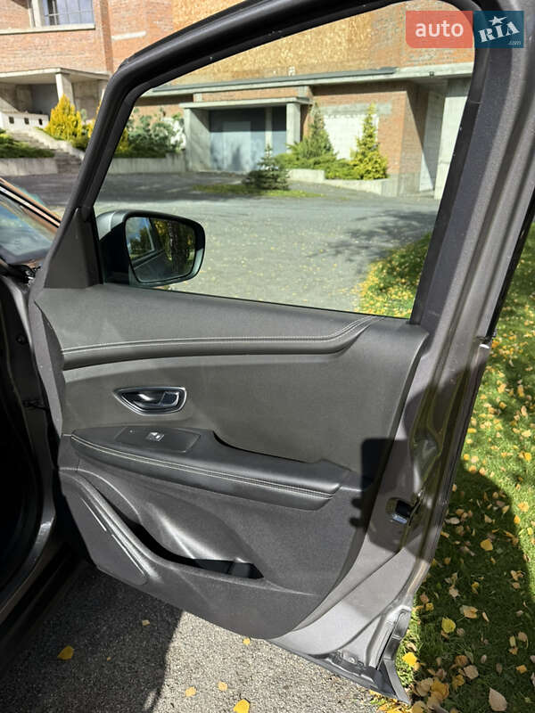 Мінівен Renault Scenic 2017 в Хмельницькому