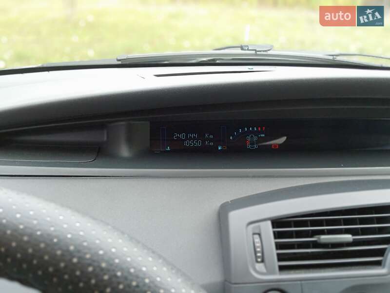 Мінівен Renault Scenic 2005 в Білій Церкві фото 12 Мінівен Renault Scenic 2005 в Білій Церкві