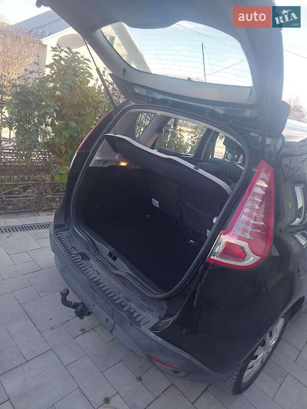 Минивэн Renault Scenic 2011 в Тернополе