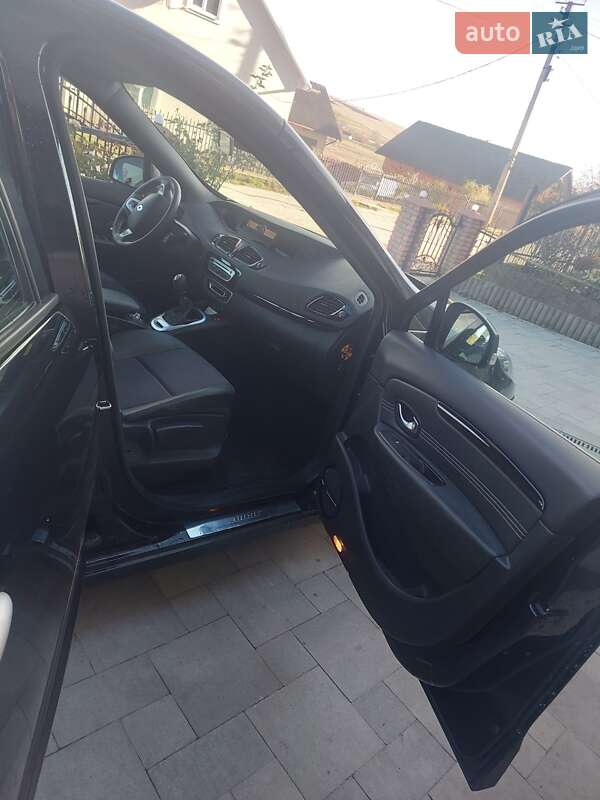 Минивэн Renault Scenic 2011 в Тернополе