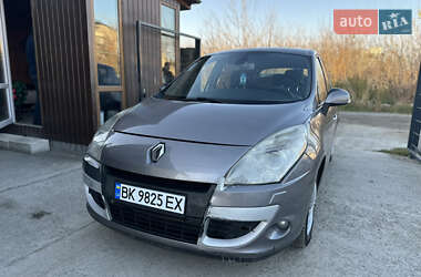 Минивэн Renault Scenic 2009 в Ровно