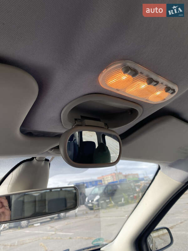 Мінівен Renault Scenic 2008 в Кременчуці