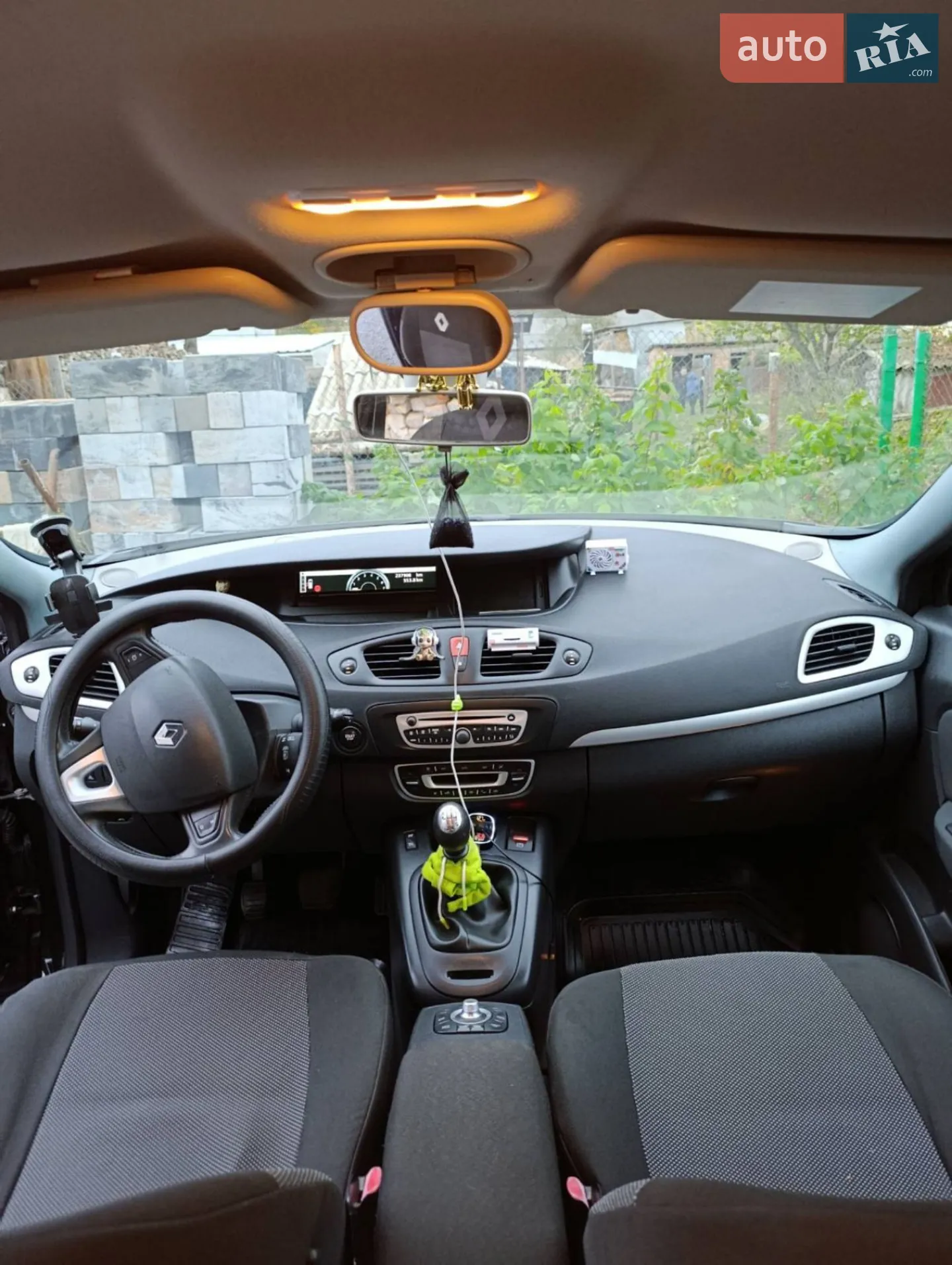 2010 Renault Scenic - мініатюра 3