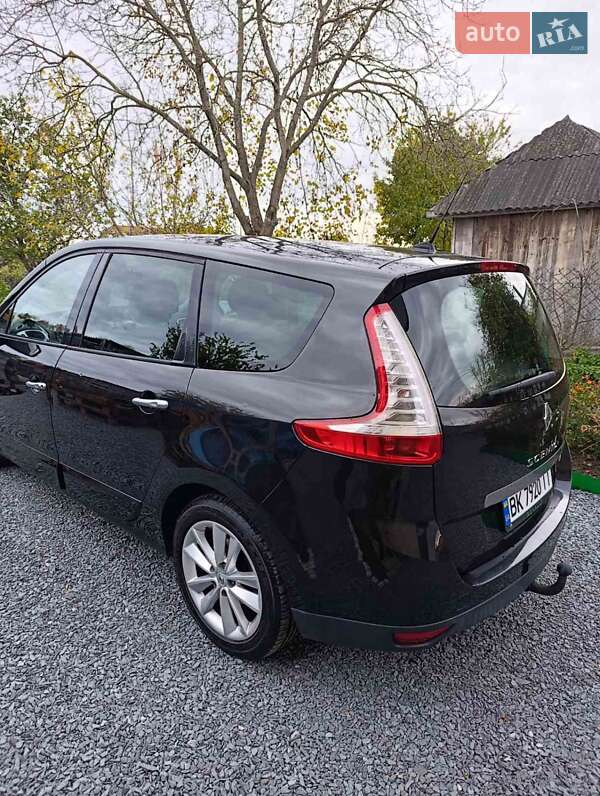 Мінівен Renault Scenic 2010 в Рівному фото 17 Мінівен Renault Scenic 2010 в Рівному