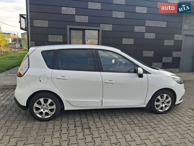 Минивэн Renault Scenic 2012 в Великих Мостах фото 24 Минивэн Renault Scenic 2012 в Великих Мостах