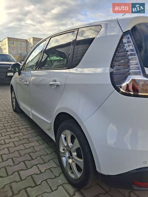 Минивэн Renault Scenic 2012 в Великих Мостах фото 27 Минивэн Renault Scenic 2012 в Великих Мостах