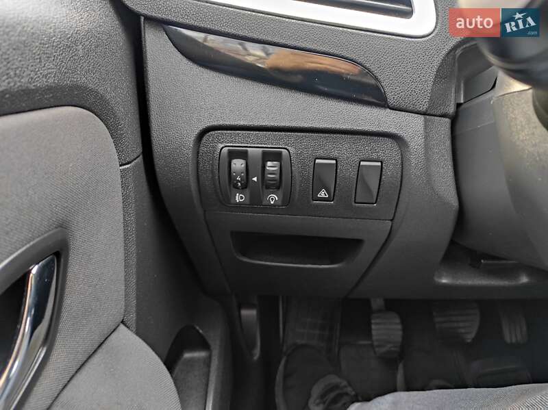 Минивэн Renault Scenic 2012 в Хмельницком фото 53 Минивэн Renault Scenic 2012 в Хмельницком