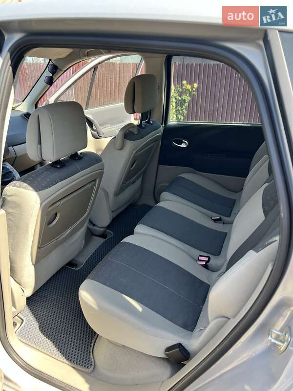 Мінівен Renault Scenic 2003 в Олександрії фото 8 Мінівен Renault Scenic 2003 в Олександрії