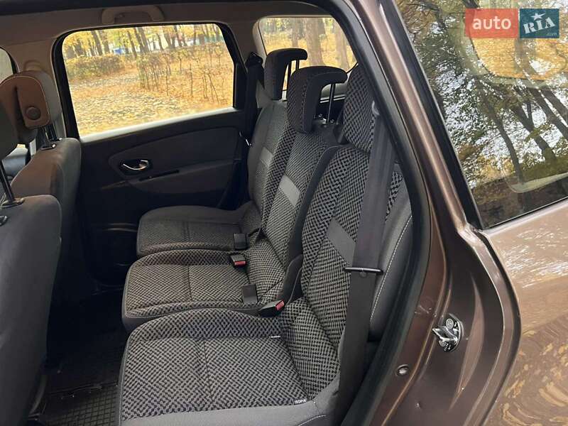 Минивэн Renault Scenic 2011 в Черновцах фото 34 Минивэн Renault Scenic 2011 в Черновцах