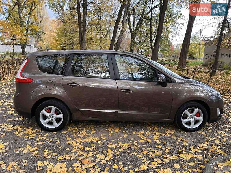 Минивэн Renault Scenic 2011 в Черновцах фото 59 Минивэн Renault Scenic 2011 в Черновцах