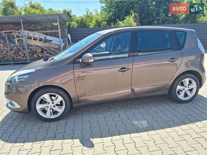 Мінівен Renault Scenic 2013 в Нововолинську