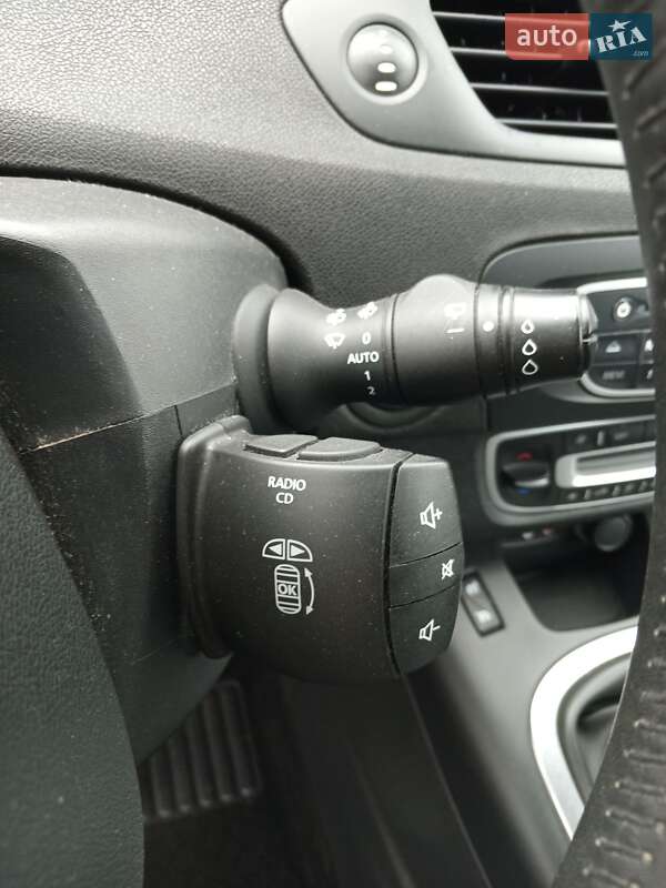 Мінівен Renault Scenic 2011 в Дніпрі