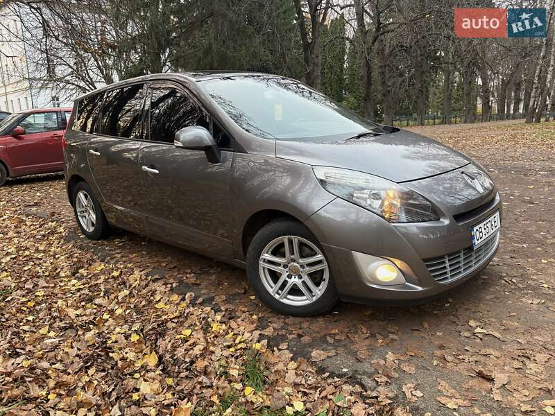 Мінівен Renault Scenic 2012 в Ніжині