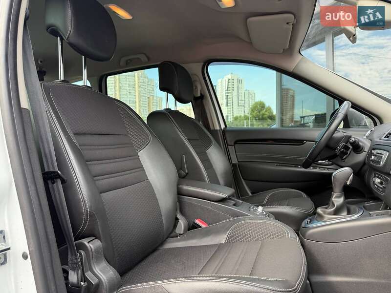 Минивэн Renault Scenic 2013 в Киеве фото 12 Минивэн Renault Scenic 2013 в Киеве