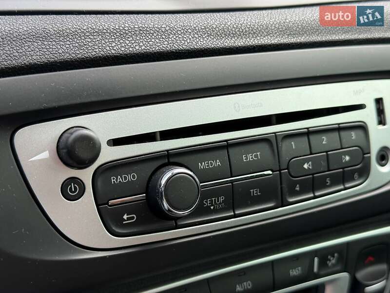 Минивэн Renault Scenic 2013 в Киеве фото 25 Минивэн Renault Scenic 2013 в Киеве