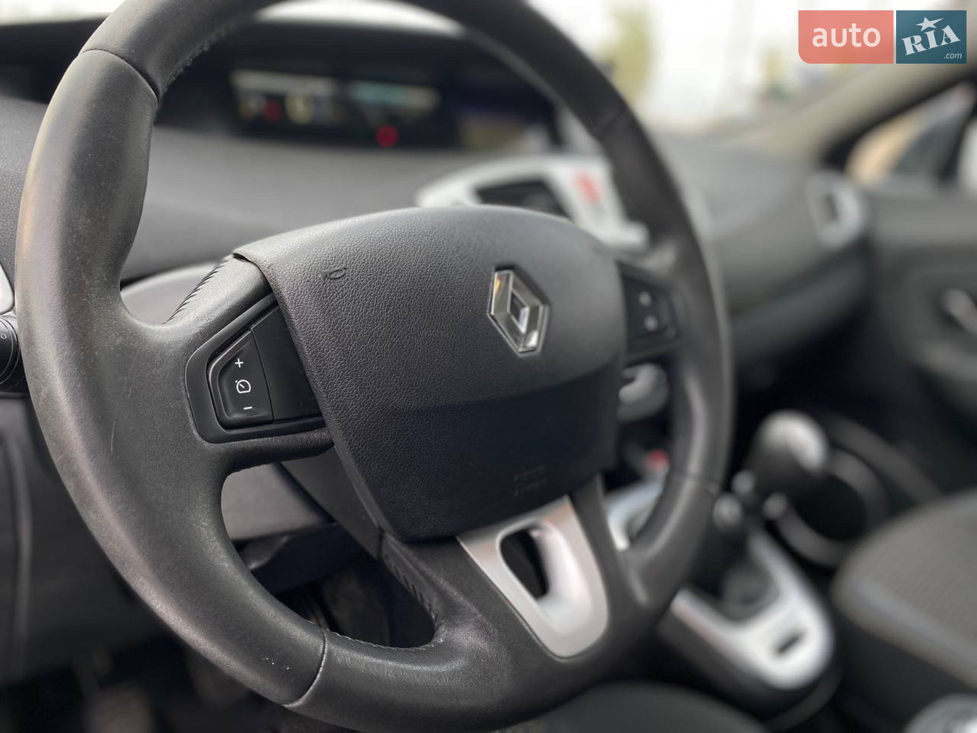 2010 Renault Scenic - мініатюра 26
