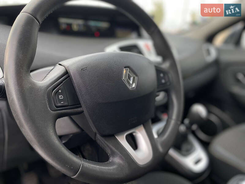 Минивэн Renault Scenic 2010 в Ровно фото 26 Минивэн Renault Scenic 2010 в Ровно