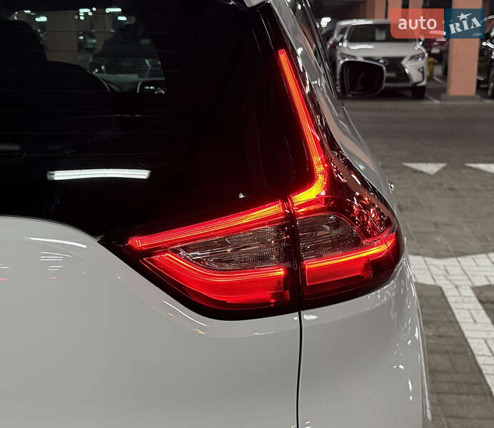 Мінівен Renault Scenic 2019 в Києві фото 12 Мінівен Renault Scenic 2019 в Києві