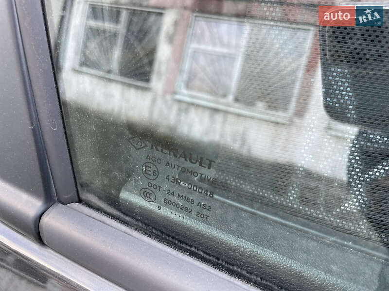 Мінівен Renault Scenic 2009 в Сумах фото 72 Мінівен Renault Scenic 2009 в Сумах