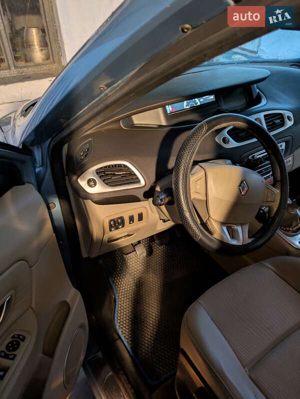 Мінівен Renault Scenic 2009 в Миколаєві