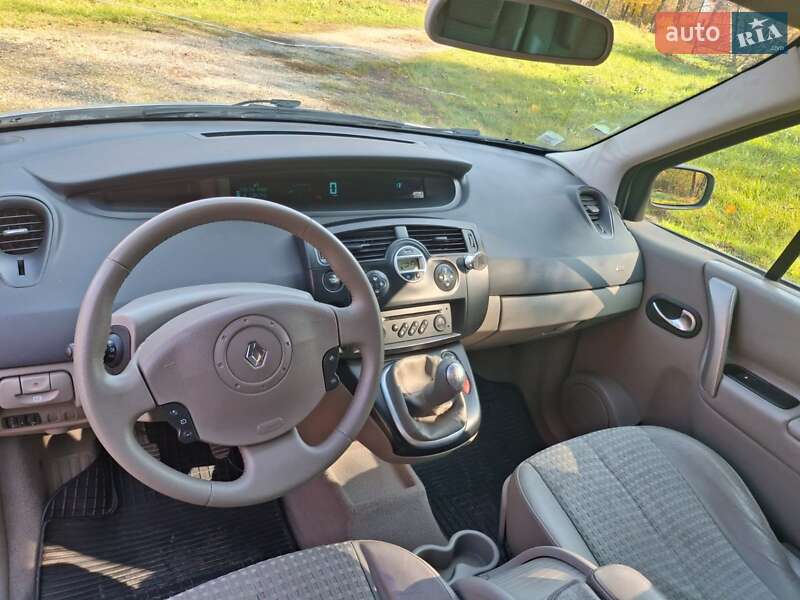 Минивэн Renault Scenic 2005 в Хотине фото 12 Минивэн Renault Scenic 2005 в Хотине
