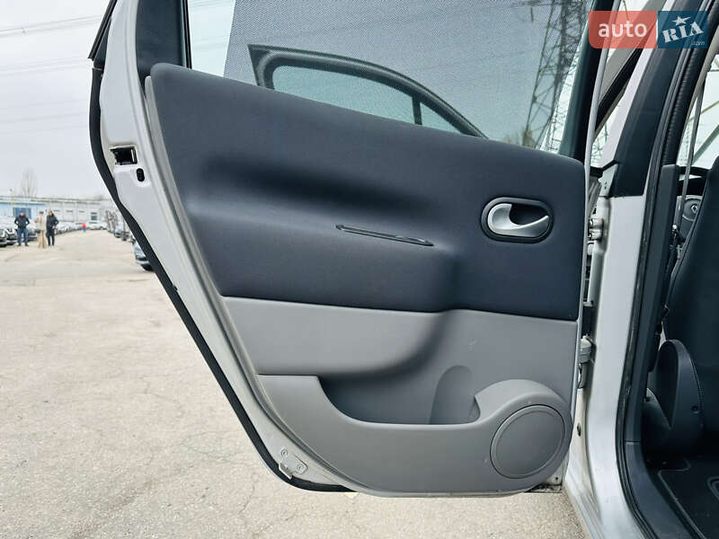 Минивэн Renault Scenic 2009 в Харькове