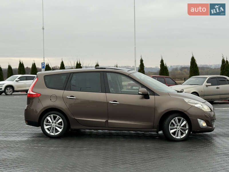 Минивэн Renault Scenic 2009 в Черновцах